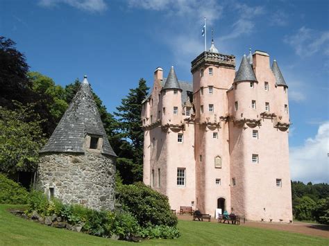 Inoreader - Craigievar Castle 2 - Scotland. | Castle, Scotland, Leaning ...