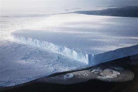 Nasa Operation IceBridge: Aerial survey of Antarctica to study effects ...