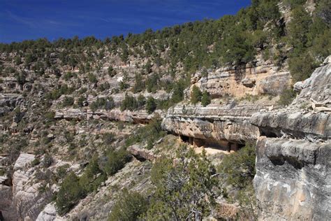 ARIZONA ~ WALNUT CANYON NATIONAL MONUMENT: near Flagstaff, Arizona - A ...