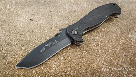 7 Best Self Defense Knives Under $300 - Pew Pew Tactical