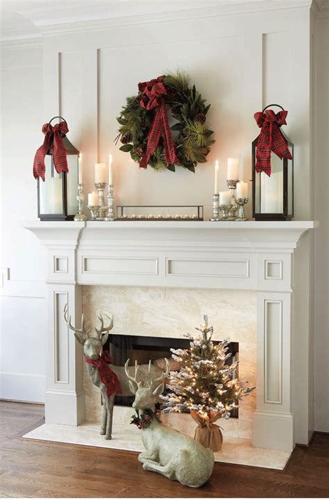 Simple Christmas Mantel Ideas | Christmas mantels, Mantels and Mantel ideas