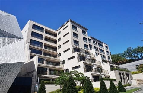 Hannam The Hill, a premium residence located in central Seoul’s Hannam ...