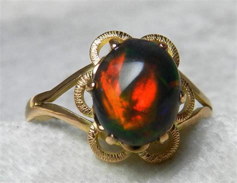 Opal Engagement Ring Black Opal Vintage Ring 1.0 Carat Black Opal In ...