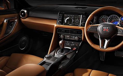 Nissan GT-R Interior Images: GT-R Interior Photo Gallery