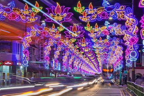 7 Things To Know About Deepavali & How The Festival Of Lights Is ...