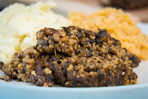 Tasty Vegetarian Haggis Recipe - Scottish Scran