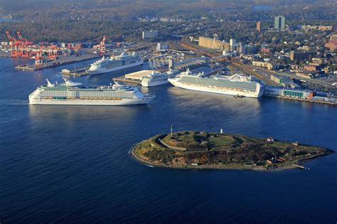 cruise ships in Halifax Harbour | Newfoundland canada travel, Montreal ...