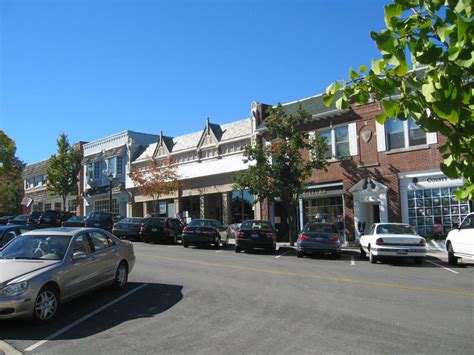 Hinsdale, IL : Downtown - looking west on First street photo, picture ...