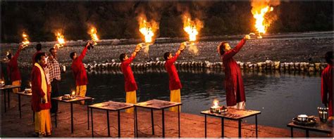 Guided Walking Tour to Ganga Aarti in Rishikesh India | Krishna ...