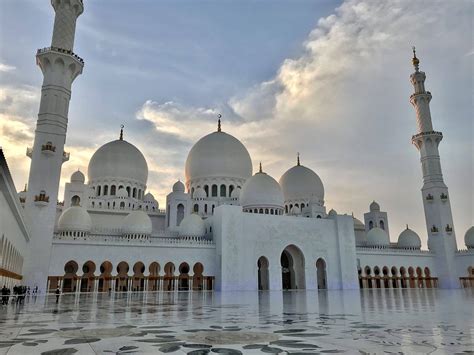 Experience the Incredible Sheikh Zayed Grand Mosque: A Must-Visit ...