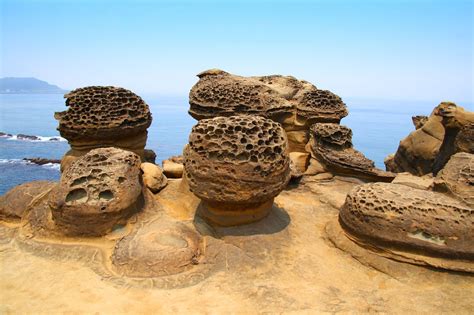 Mushroom Rocks, Yehliu Geopark, North East Taiwan