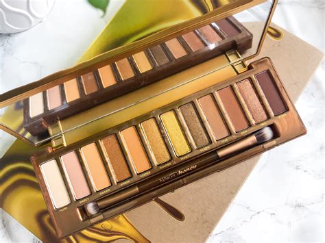 Urban Decay Naked Honey Eyeshadow Palette | Review and Swatches - Cat's ...