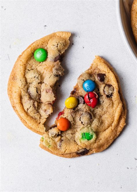 Crispy Chocolate Chip Cookies with M&M's - Style Sweet