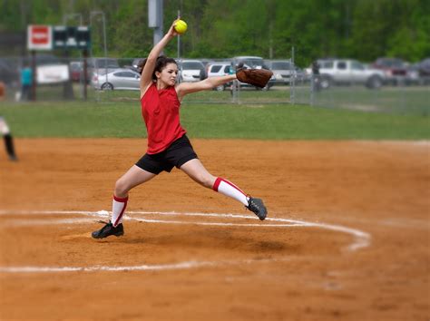 How to Pitch a Softball - American Profile