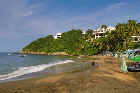 The Beaches of Manzanillo: Surf Spots & Swimming Beaches