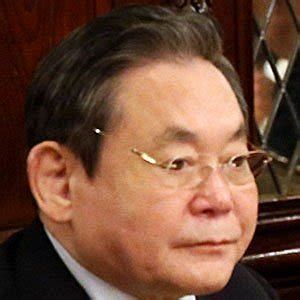 Lee Kun-hee Net Worth 2024: Money, Salary, Bio - CelebsMoney