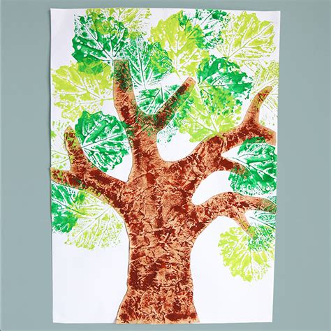 Leaf Prints | Kids' Crafts | Fun Craft Ideas | FirstPalette.com