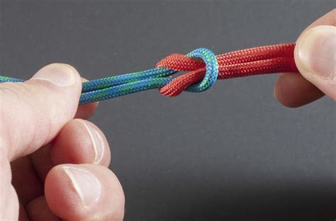 Square Knot | How To Tie A Square Knot | Step-by-Step Instructions