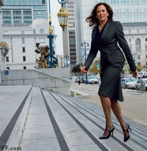 Kamala Harris Body