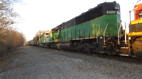 BNSF 1400 & BNSF 1424 green BN SD60M's on BNSF local - YouTube