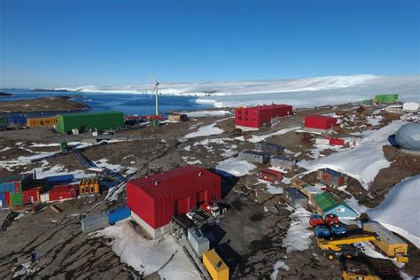 Mawson Station pioneers reunited 65 years after flag raised in ...