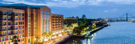 Hotel in Downtown Savannah | Marriott Savannah Riverfront