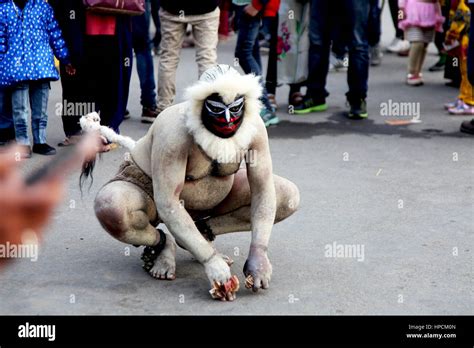 Monkey man delhi hi-res stock photography and images - Alamy