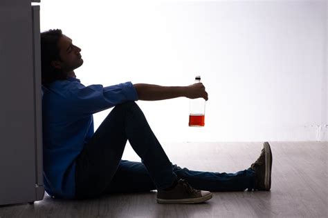 Clinical trial finds ketamine-assisted therapy helps treat alcoholism