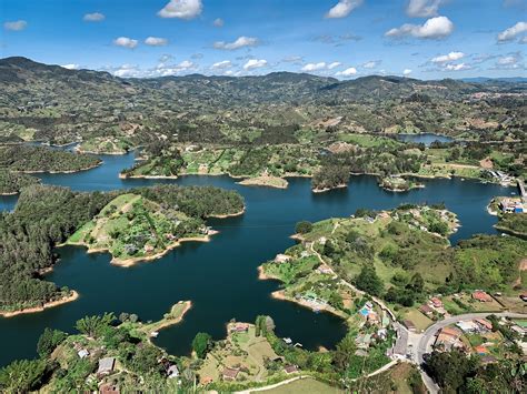 Climbing the Guatapé Rock: El Peñón de Guatapé (Know Before You Go ...