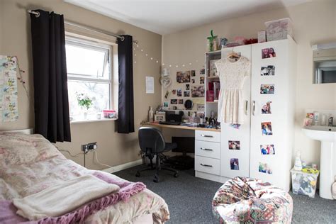 Halifax - Accommodation, University of York | Aesthetic room decor ...