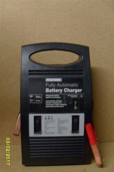 Halfords Battery Charger | in Northolt, London | Gumtree