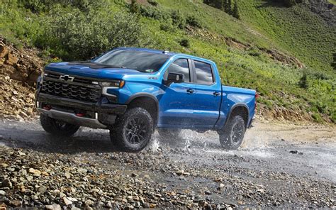 2024 Chevy Silverado 1500 adds diesel power to ZR2 off-roader | Flipboard