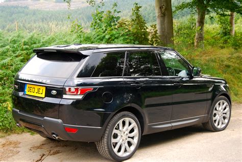 Range Rover Sport HSE Dynamic Review - Driving Torque