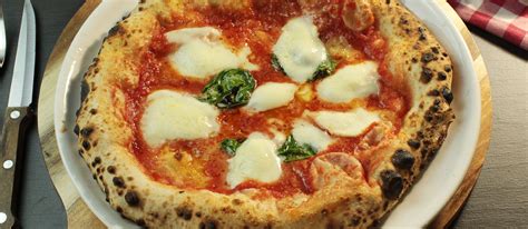 Pizza Napoletana Authentic Recipe | TasteAtlas