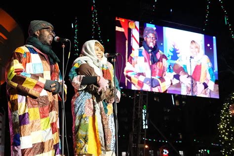 A Dazzling Downtown: Milwaukee celebrates 109th Christmas Tree with ...