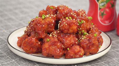 Korean Fried Chicken with Spicy Sauce - YouTube