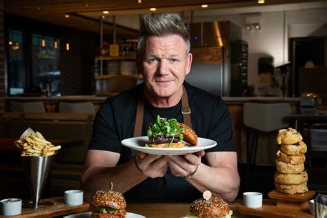 Gordon Ramsay speaks about his new restaurant and Chicago-style hot ...