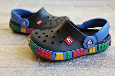 Crocs LEGO Bricks 3D Black Blue Sandals Boys Youth 1 J1 Crocband Summer ...