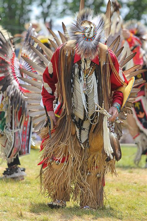 Mohawk (Mohawk: Kanien’kehá:ka, “People of the Flint”) are Aboriginal ...