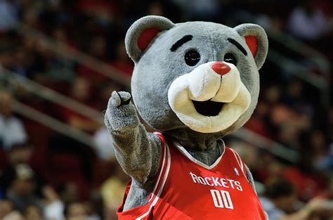 Watch Clutch the Bear frighten the Houston Rockets | Houston rockets ...