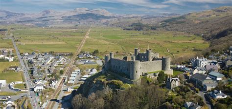 Harlech in North Wales Tourism and Holiday Cottages