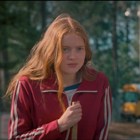 Sadie Sink Stranger Things Season 04 Track Jacket | ubicaciondepersonas ...