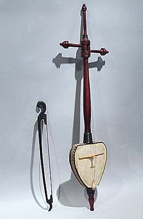 Java ‘Rebab' - Hartenberger World Musical Instrument Collection