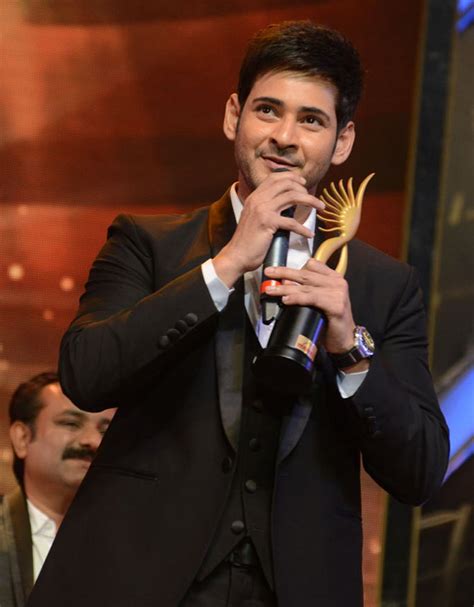 PIX: Mahesh Babu, Shriya Saran at IIFA Utsavam awards - Rediff.com movies