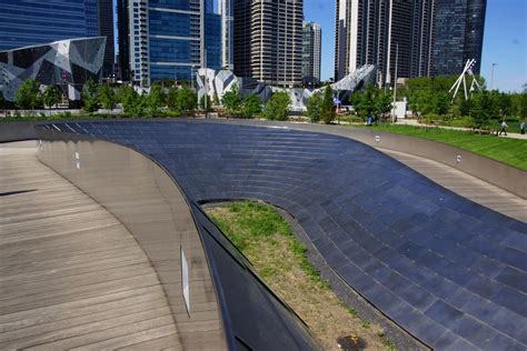 BP Pedestrian Bridge (Chicago, 2004) | Structurae