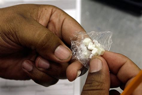 US prisoners sentenced under strict crack cocaine laws get relief ...