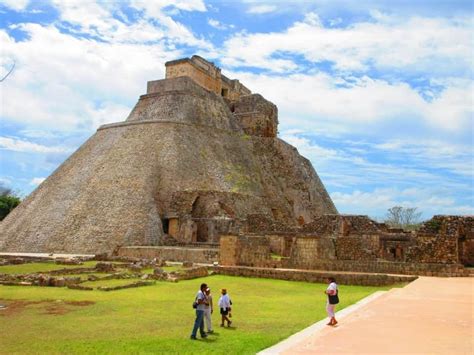 Palace Of The Phalluses Mexico: Templo De Los Falos