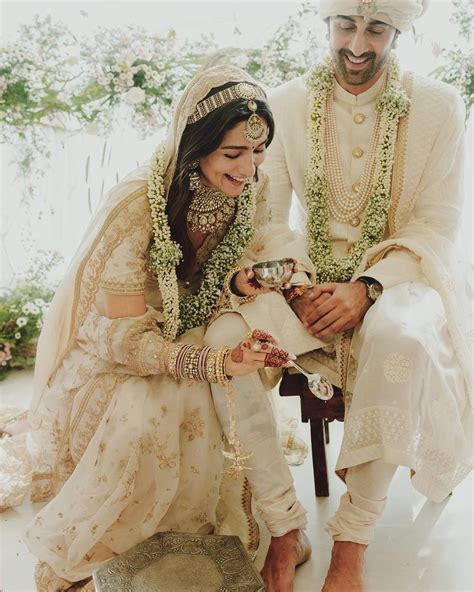 Decoding Alia Bhatt’s Minimalistic Bridal Looks! - ShaadiWish