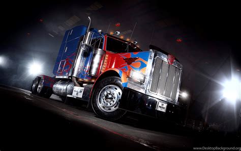 TFP Optimus Prime Truck Wallpaper