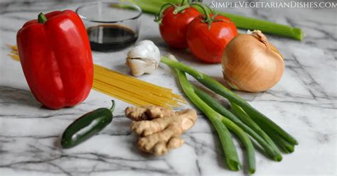 Tallarin Saltado - Easy Vegetarian Stir-Fried Noodles - Simple ...